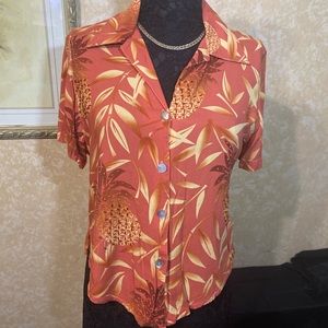 Faith Hawaiian Pineapple shirt size M